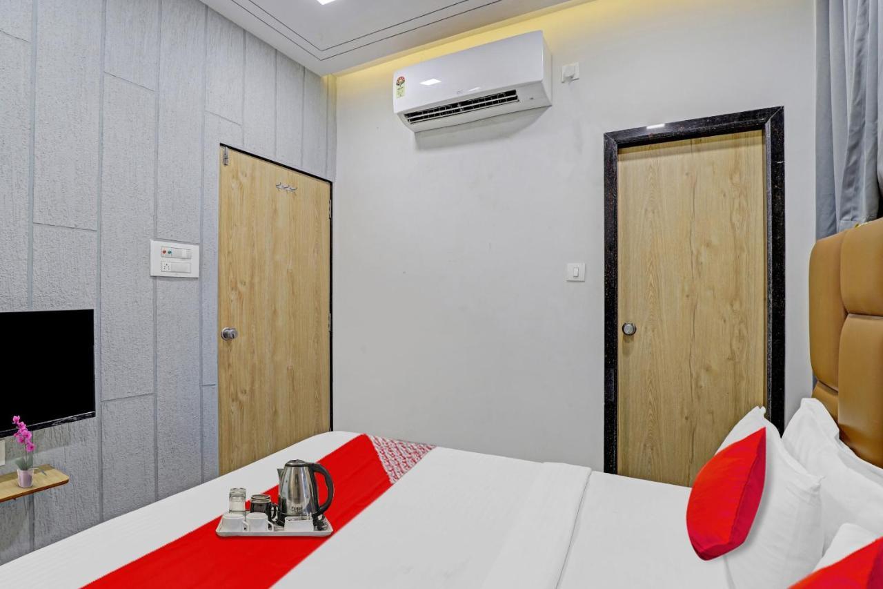 Hotel O Royal Orbit Surat Luaran gambar
